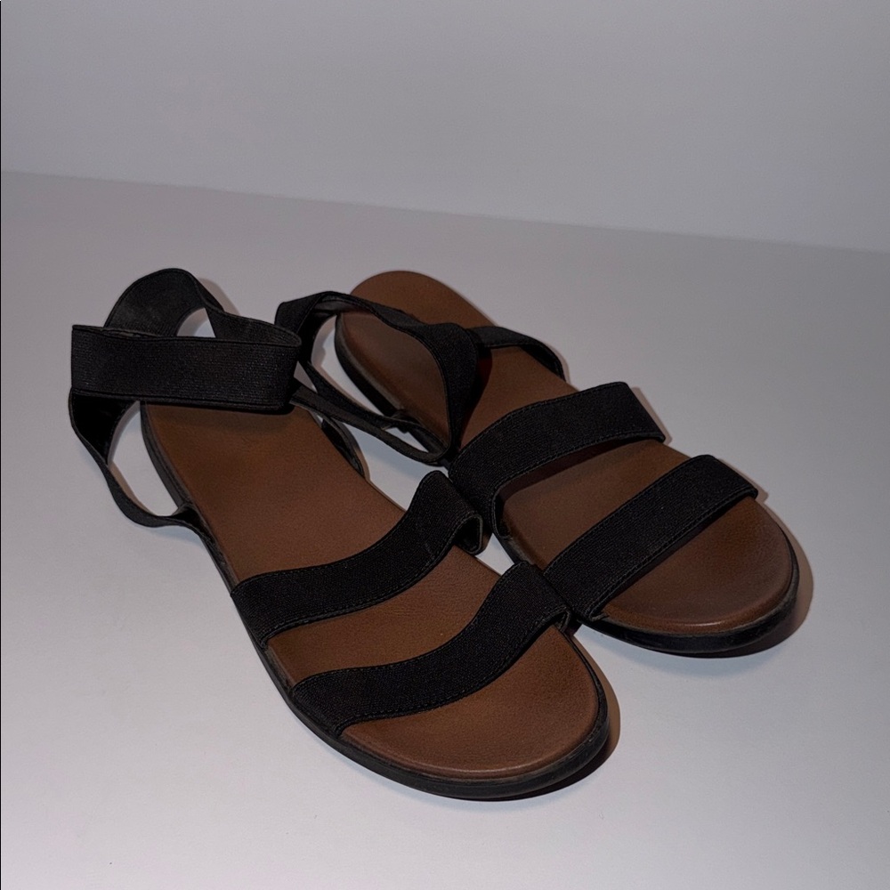 Universal Thread Black Sandals